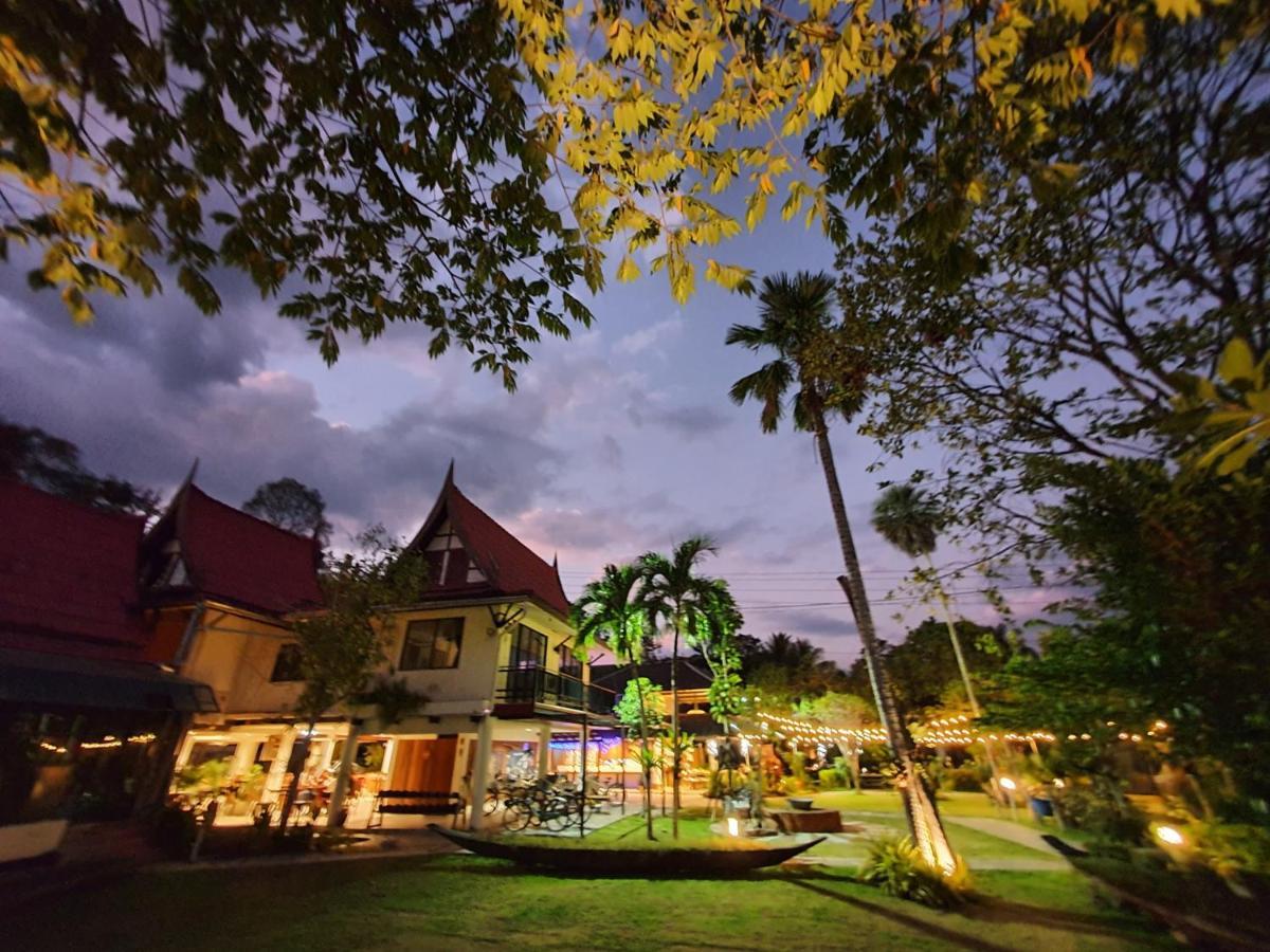 Villa Panalai Nakhon Nayok Exterior photo